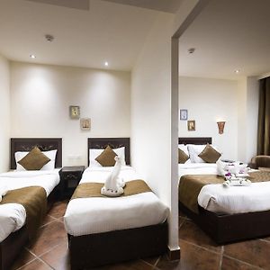 Comfort Familien-Zimmer mit zwei Einzelbetten
